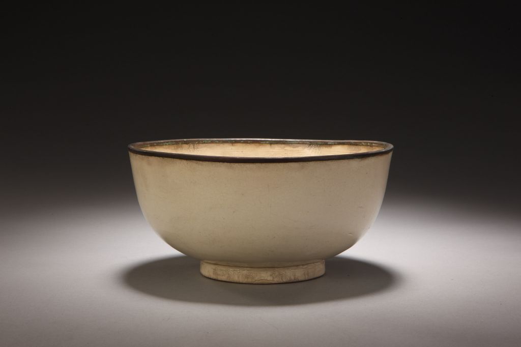 图片[1]-Imitation Ding kiln white glaze printing cloud dragon bowl-China Archive